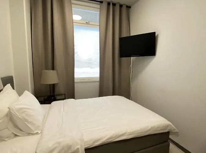 Akselin & Elinan Asema Oy * Pyhanta